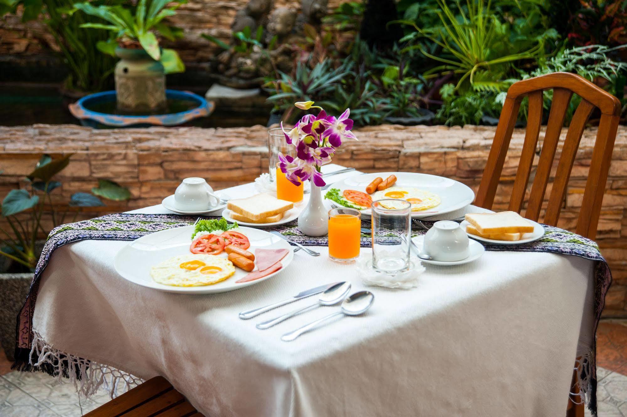 Crystal Inn Phuket Kültér fotó